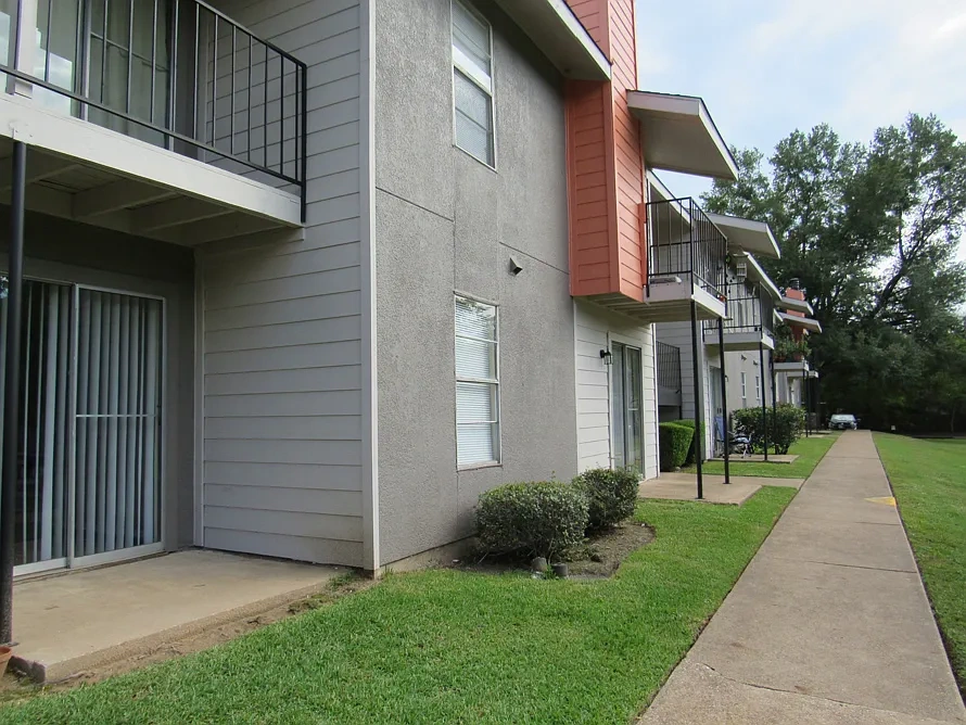 Oak Manor Apartments – photo 5