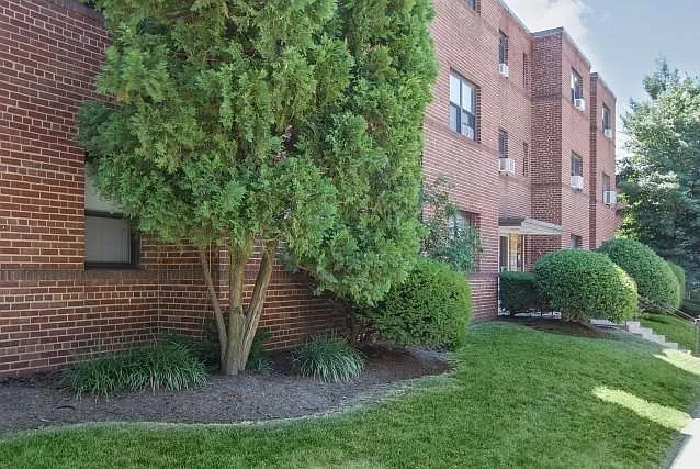 671314th St – photo 2