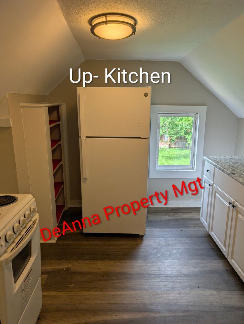 3436 Storer Ave unit Up – photo 2
