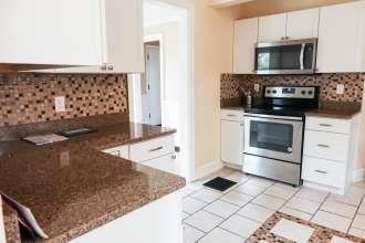 300 N College Ave – photo 2