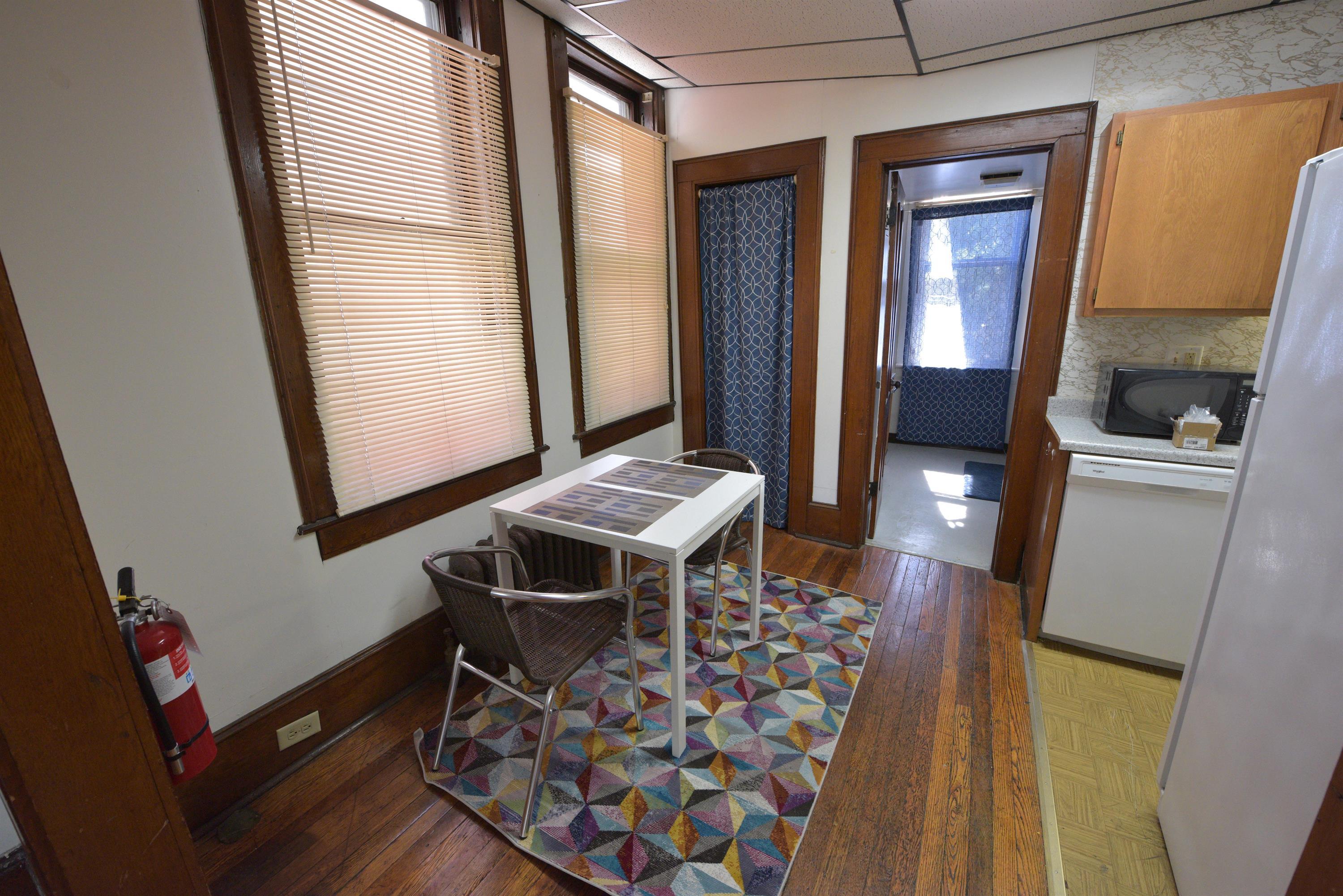 408 Stewart Ave unit 2 – photo 2
