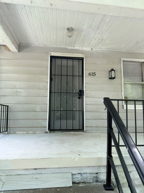615 Prouty Ave – photo 2