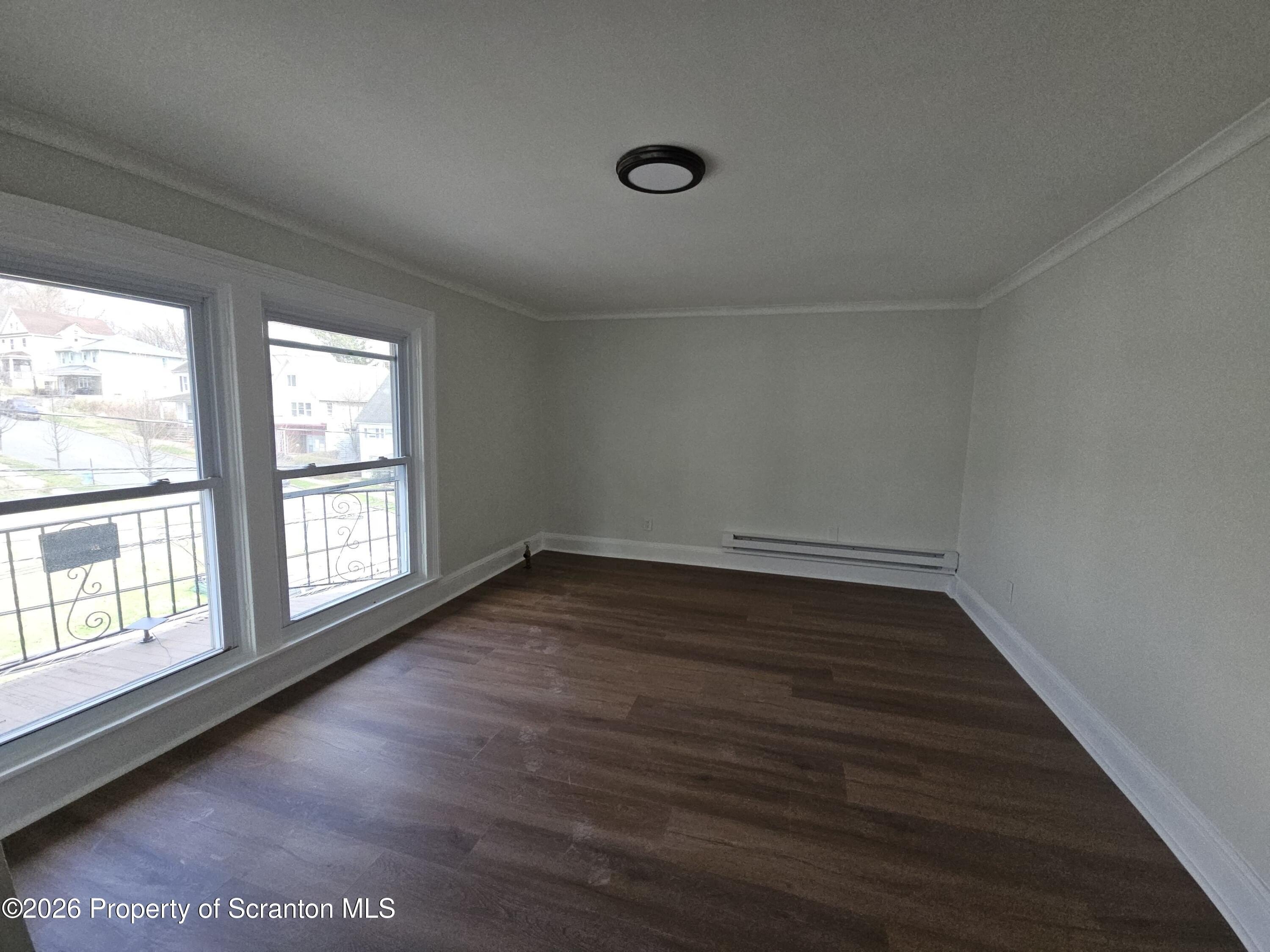 1226 Vine St #3 – photo 2