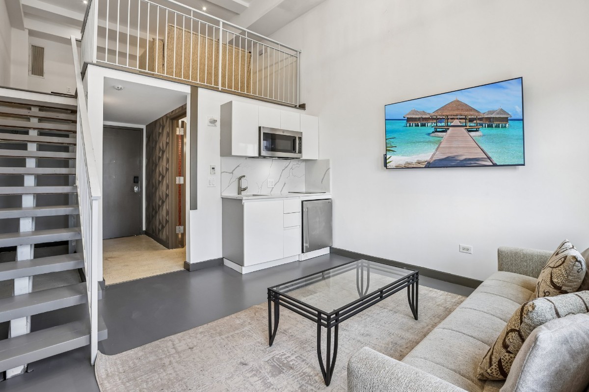 810 Broad St unit 1205 – photo 1