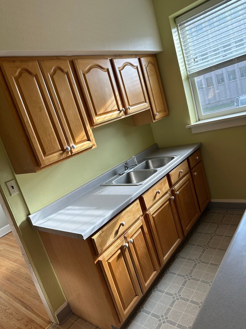 302 9th St S unit 103 – photo 5