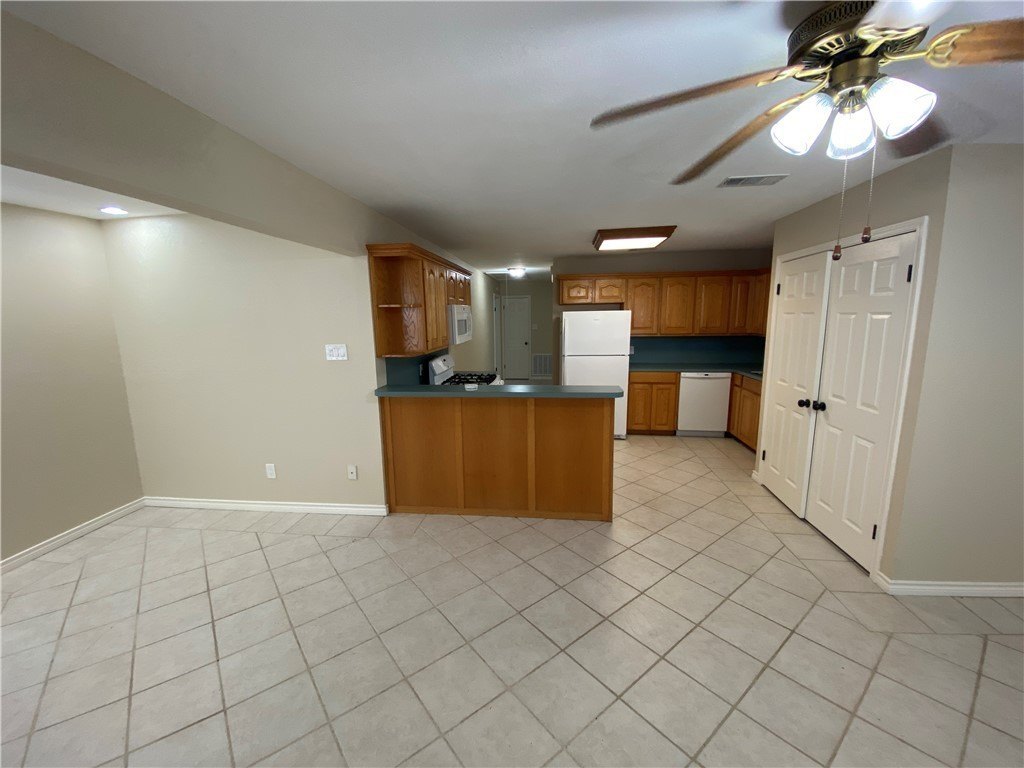 5621 Burton Ln – photo 5
