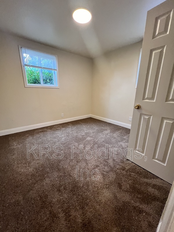 2110 Phaup St unit A – photo 2
