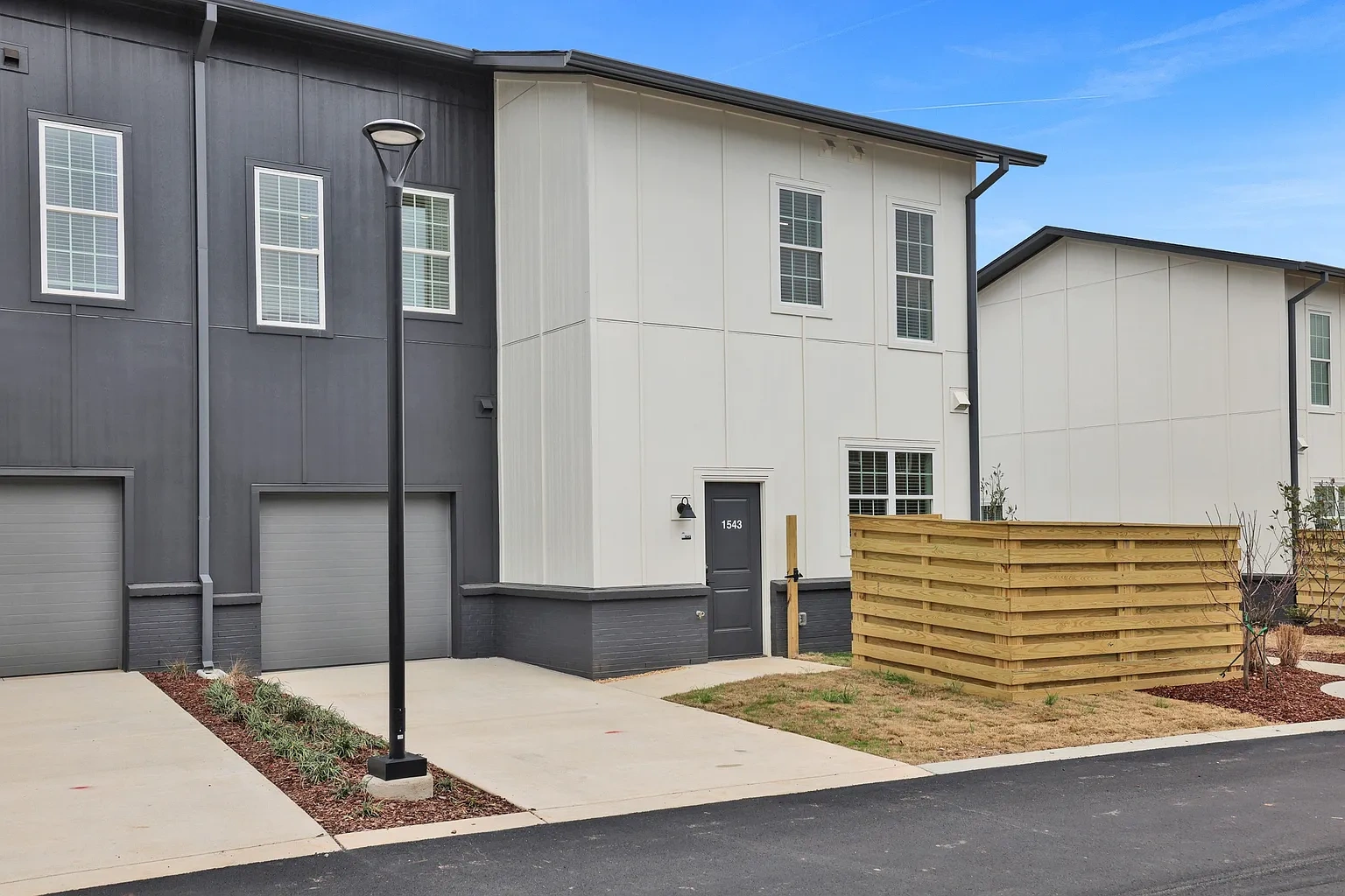 West Row Lofts & Townhomes – photo 3