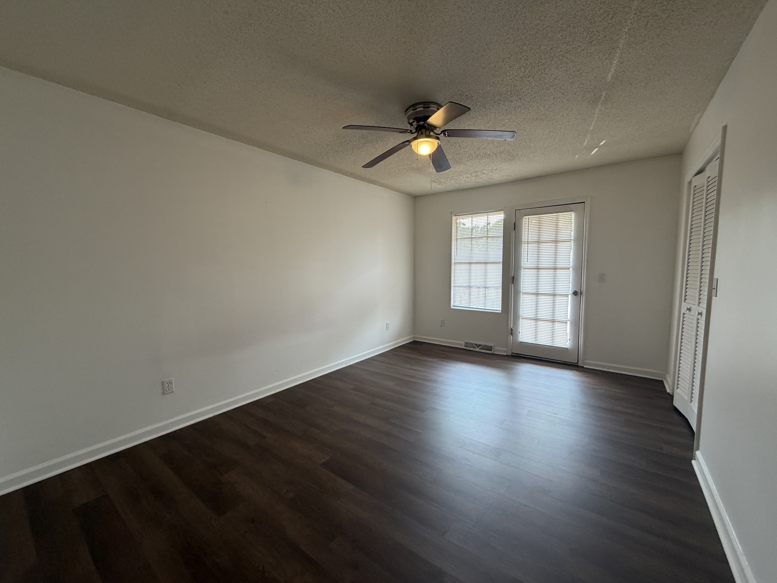112 Kimeran Ln – photo 2