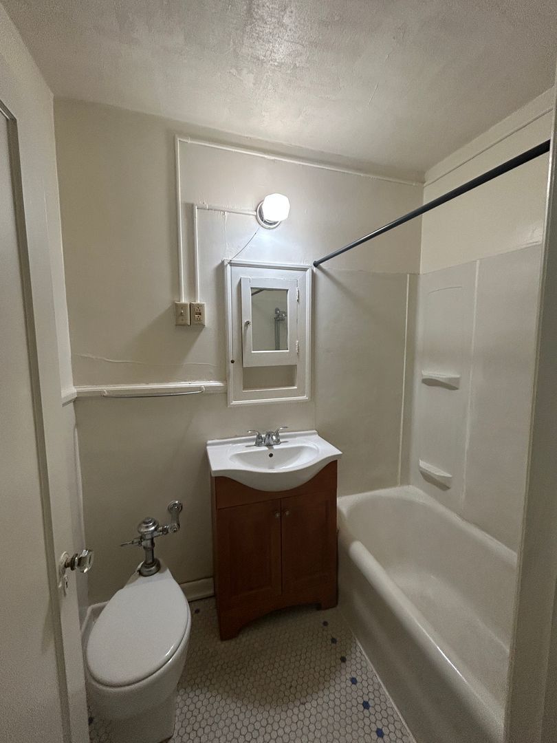 1225 Commerce Ave unit #205 – photo 5