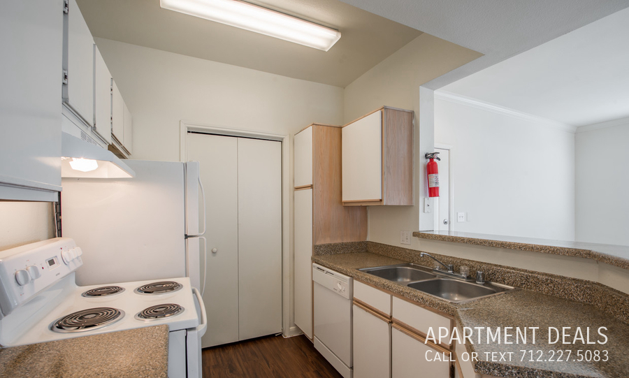 16107 Imperial Valley Dr – photo 2
