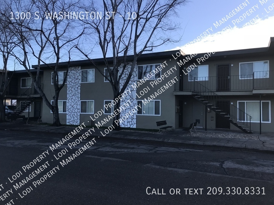 1300 S Washington St – photo 2
