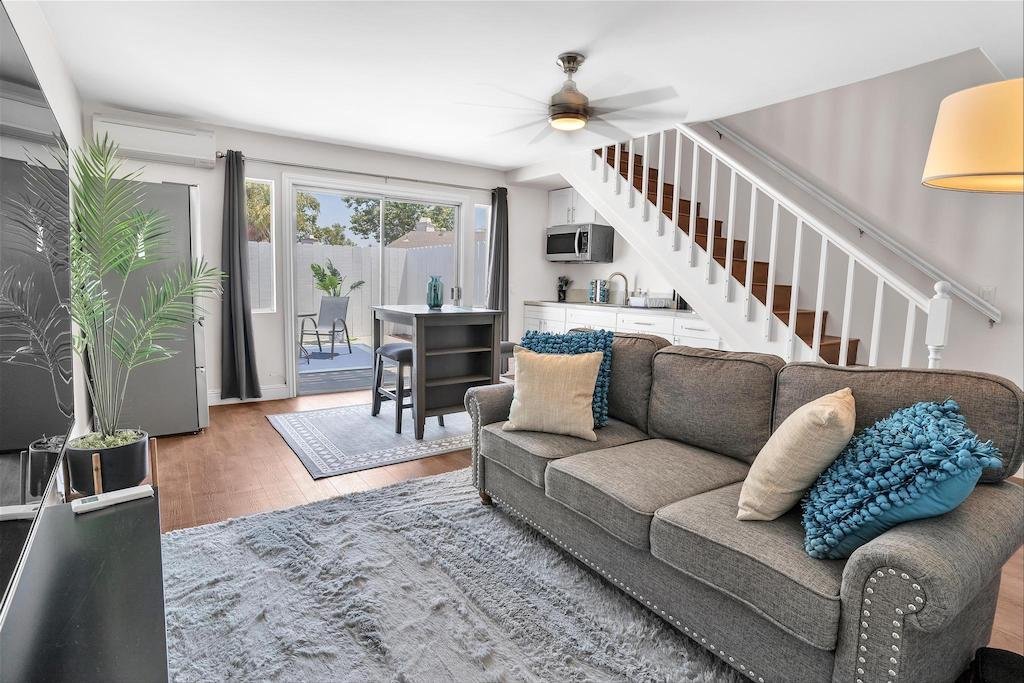 3784 Nectarine Cir unit 6 – photo 2