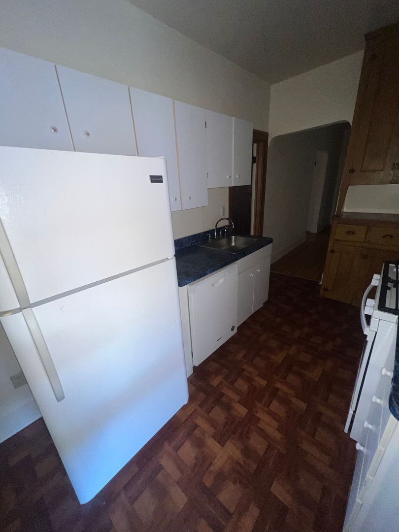 2626 N Moreland Blvd unit 8 – photo 2