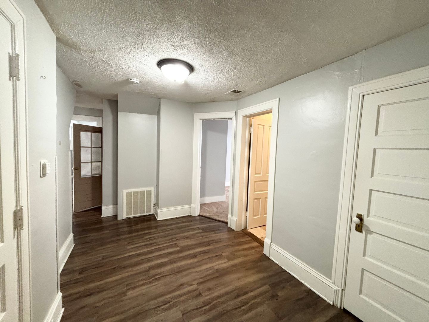 704 W Mulberry St unit Unit 2 – photo 2