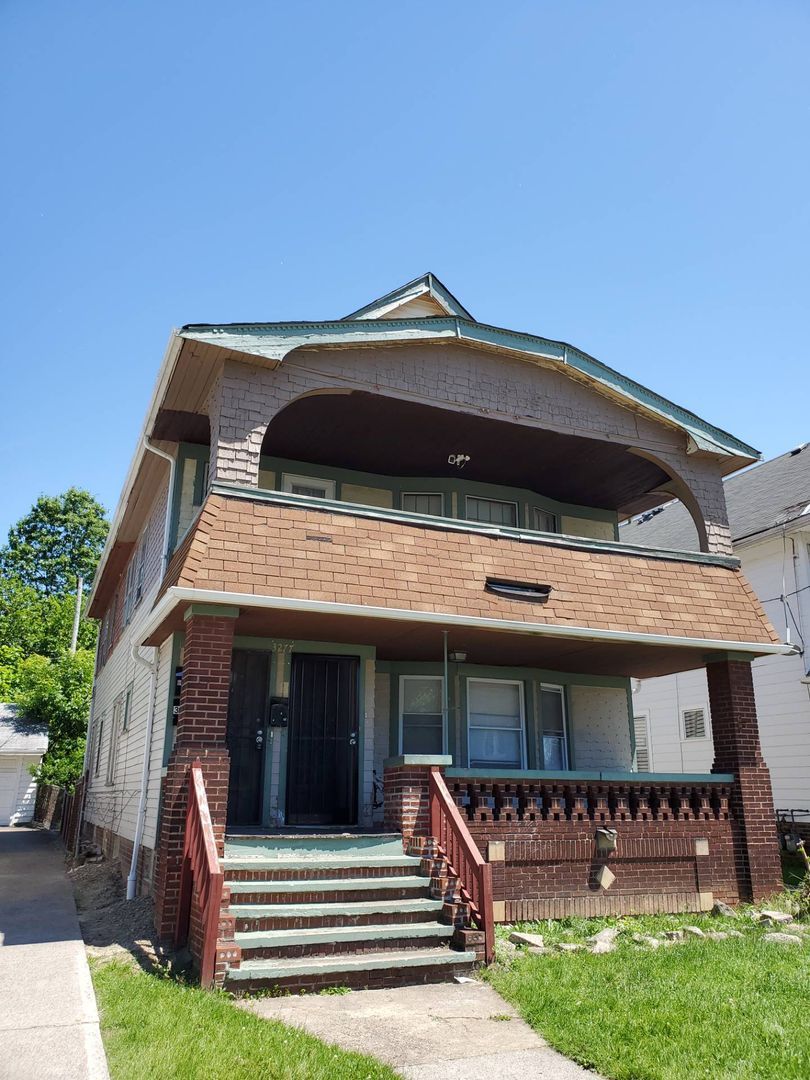 3277 E 146th St unit Unit UP – photo 1