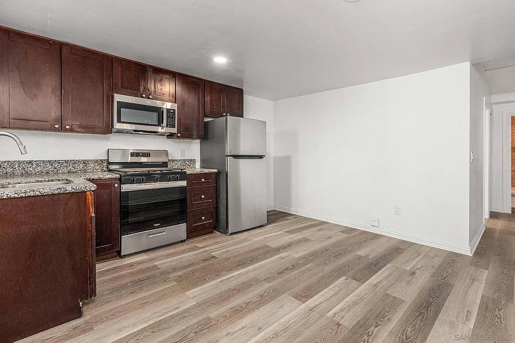 4039 National Ave – photo 4