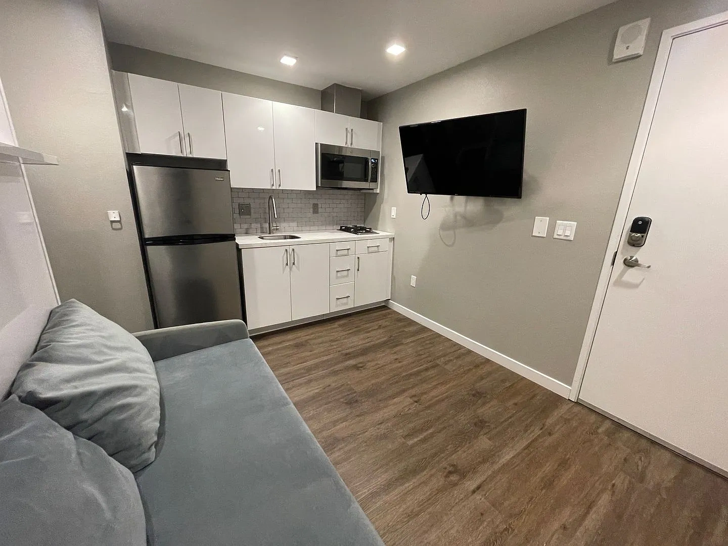 STUDIOS435 – Floor plan