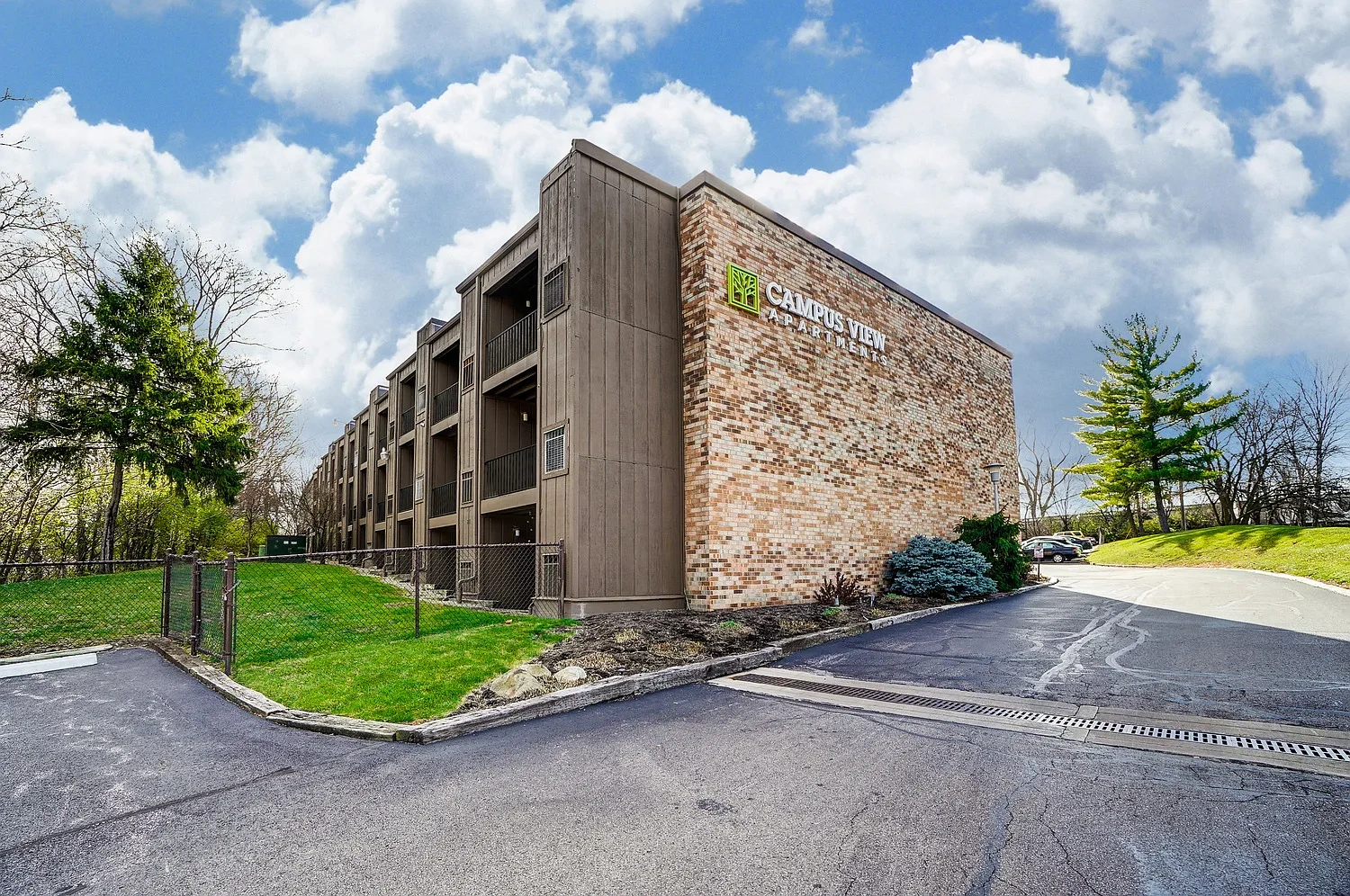 Campus View Apartments – photo 1