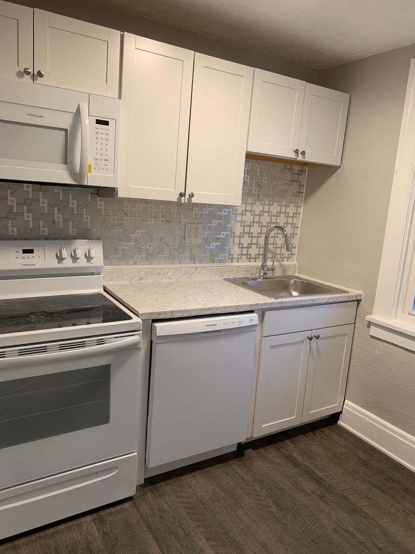 410 Marlow St unit Unit 3 – photo 4