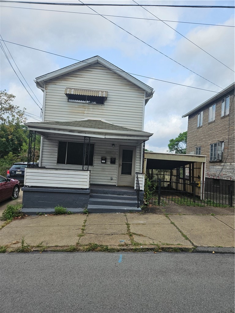 537 6th St – photo 1
