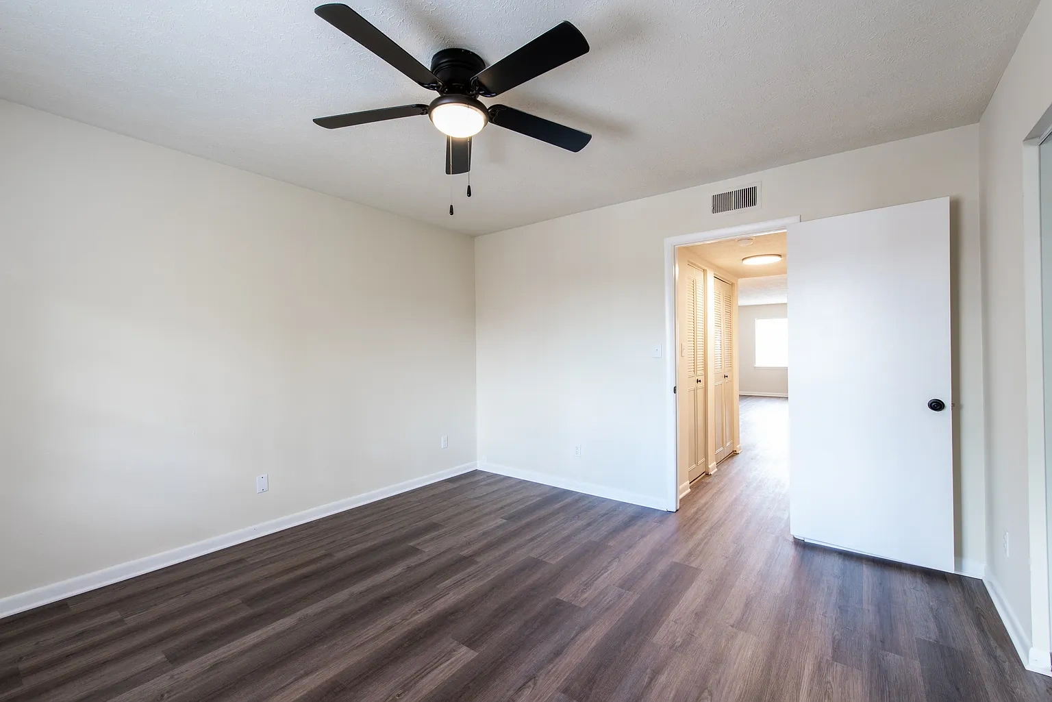 Grinstead Manor Apartments – photo 4