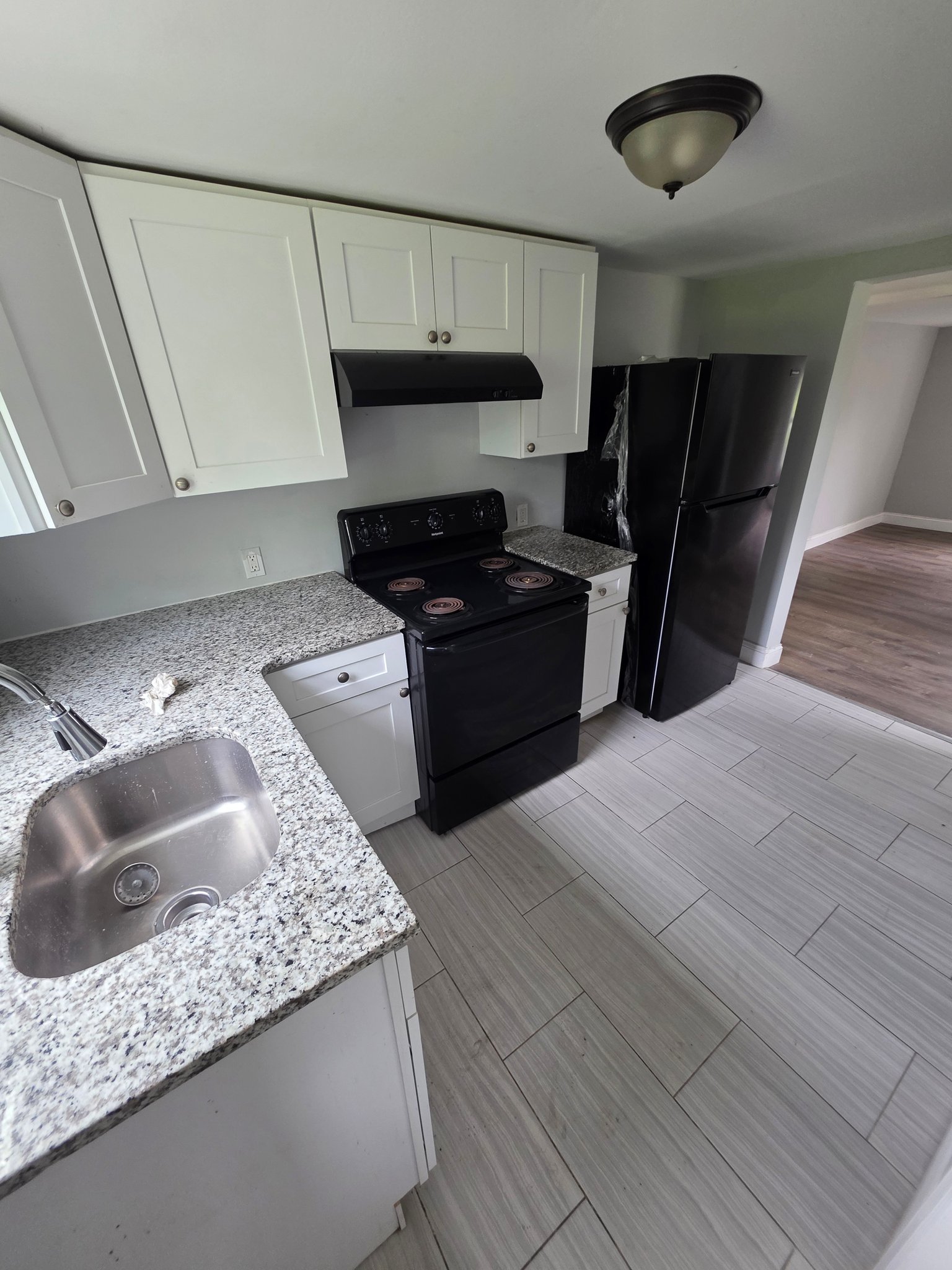 328 Bailey St unit 2 – photo 3
