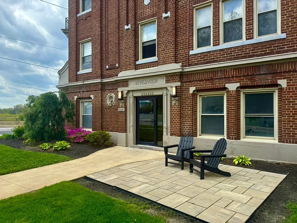 Riverview Red Door Living – photo 2