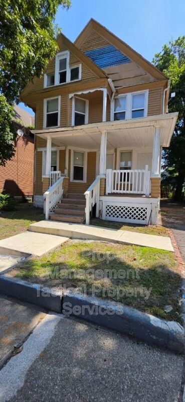 1583 E 84th St – photo 1