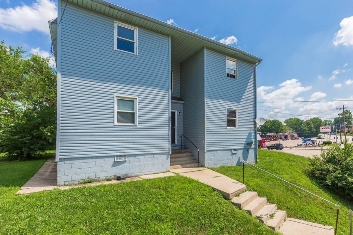 5211 Montgomery Rd unit C – photo 2