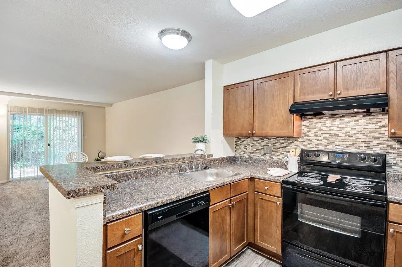 St. Marys Landing Apartments and Townhomes – photo 2