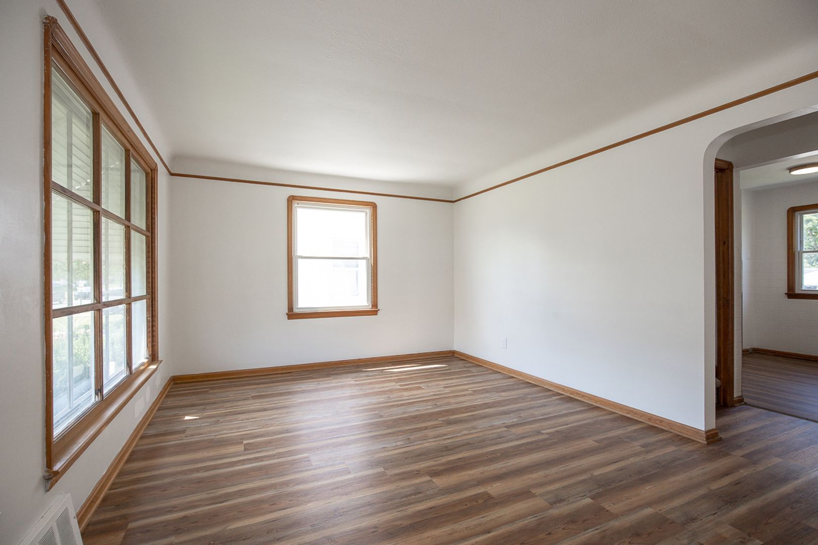 16011 Maplewood Ave – photo 5