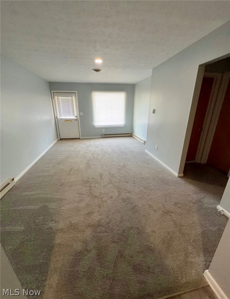 156 Ohio Ave unit 15 – photo 3