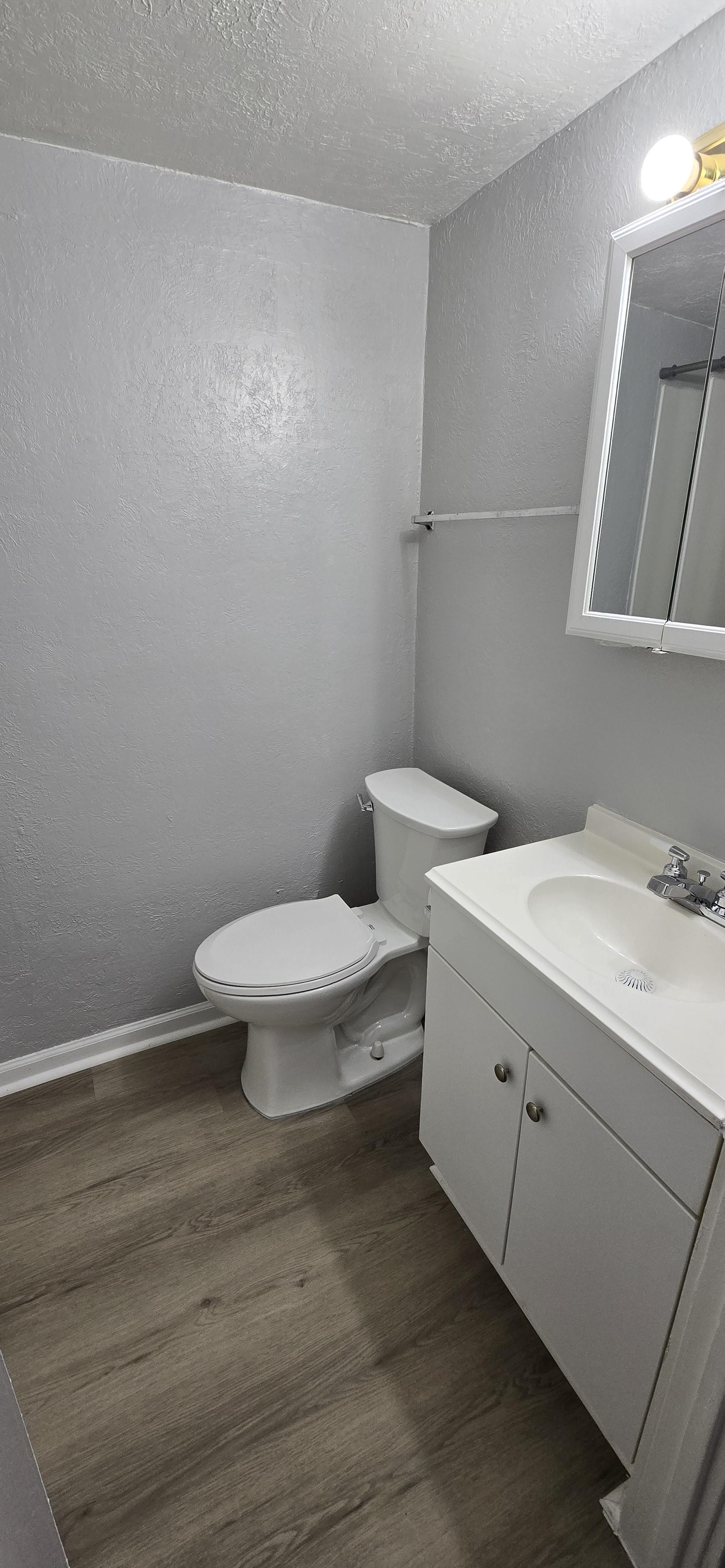 408 1st St unit 3 – photo 4
