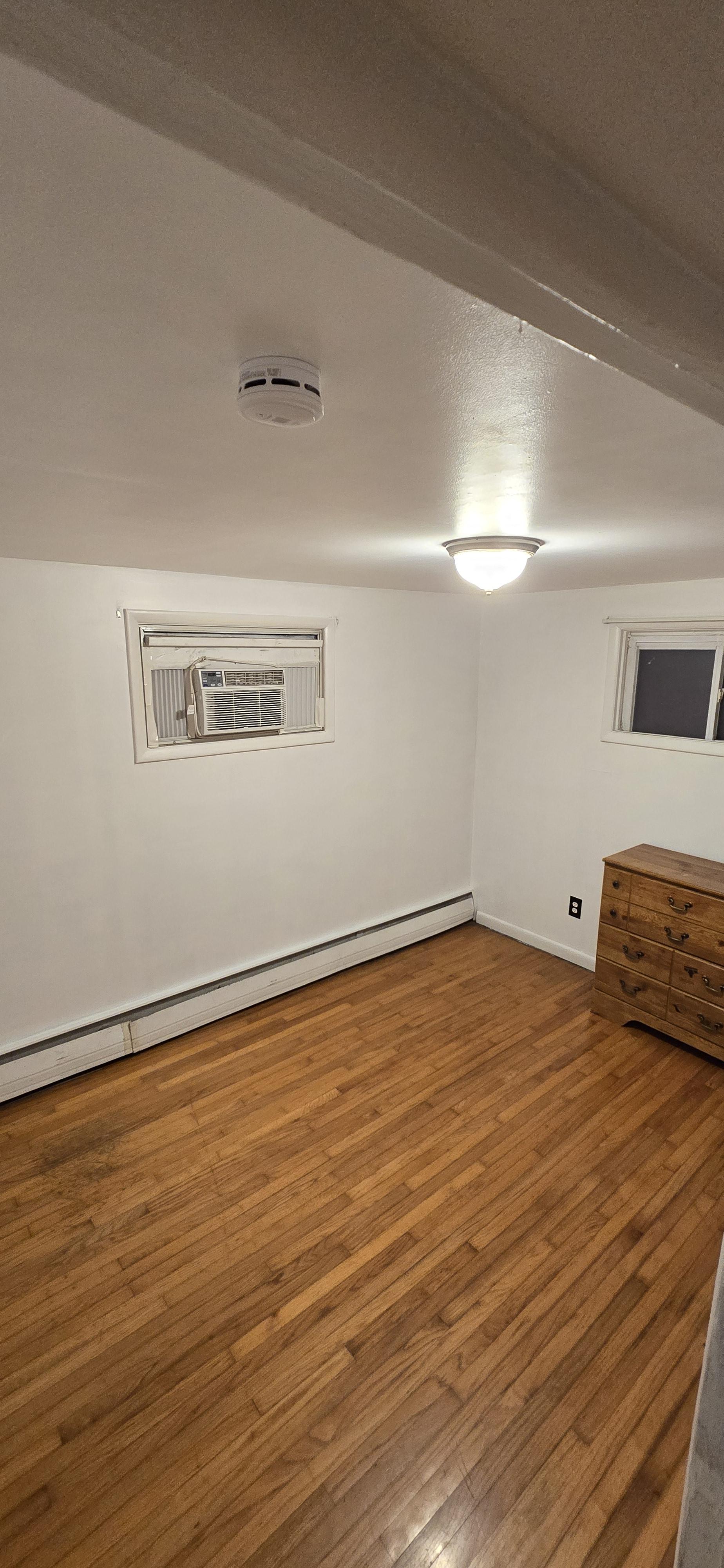 1073 Cherry St – photo 4