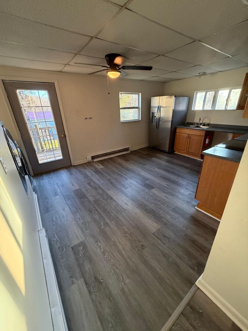 138 Main St unit Unit 1 – photo 2