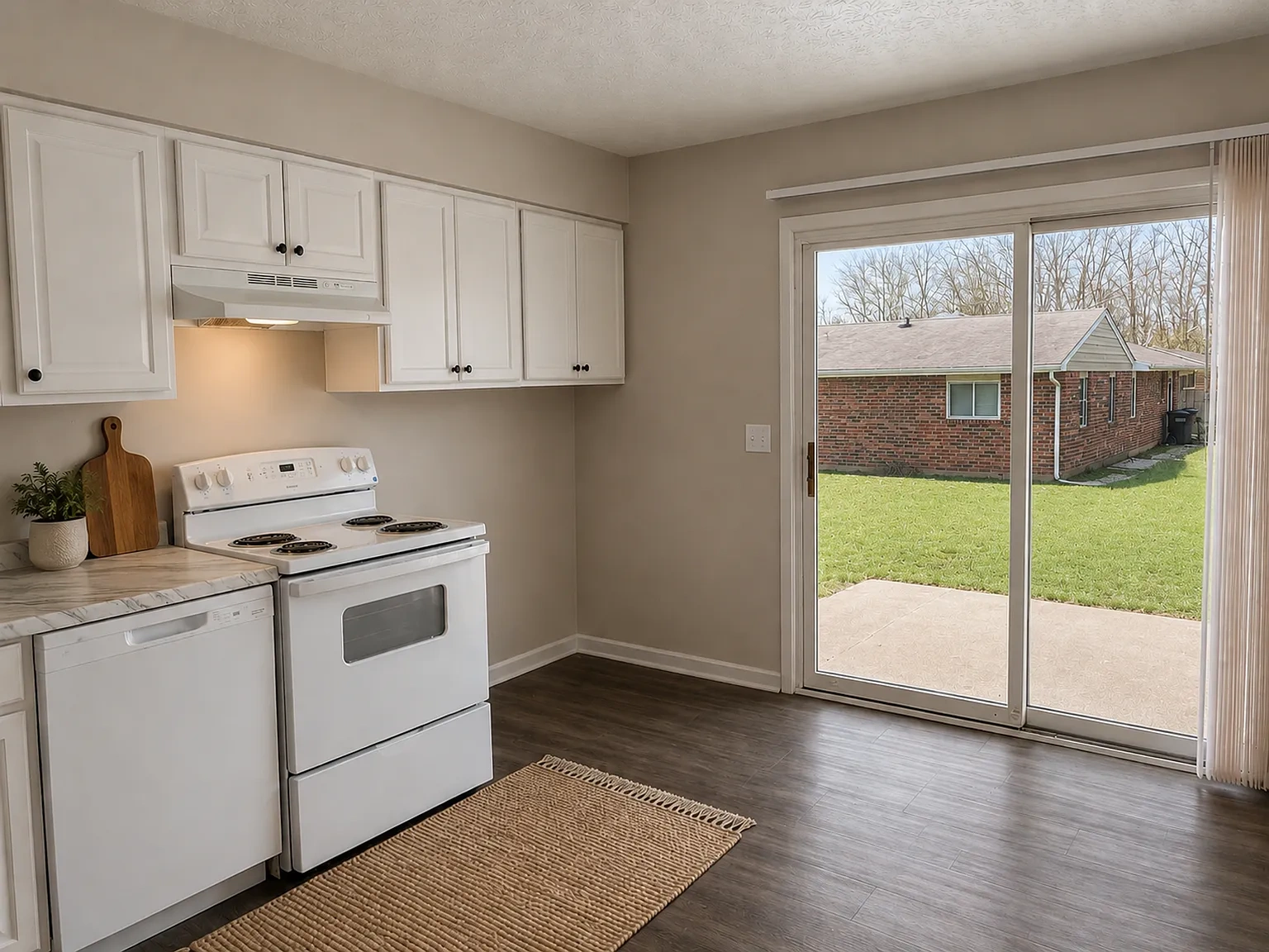 Waynedale Circle Apartments – photo 1