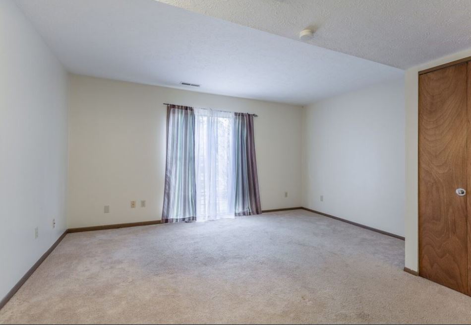 534 Valley Dr – photo 2