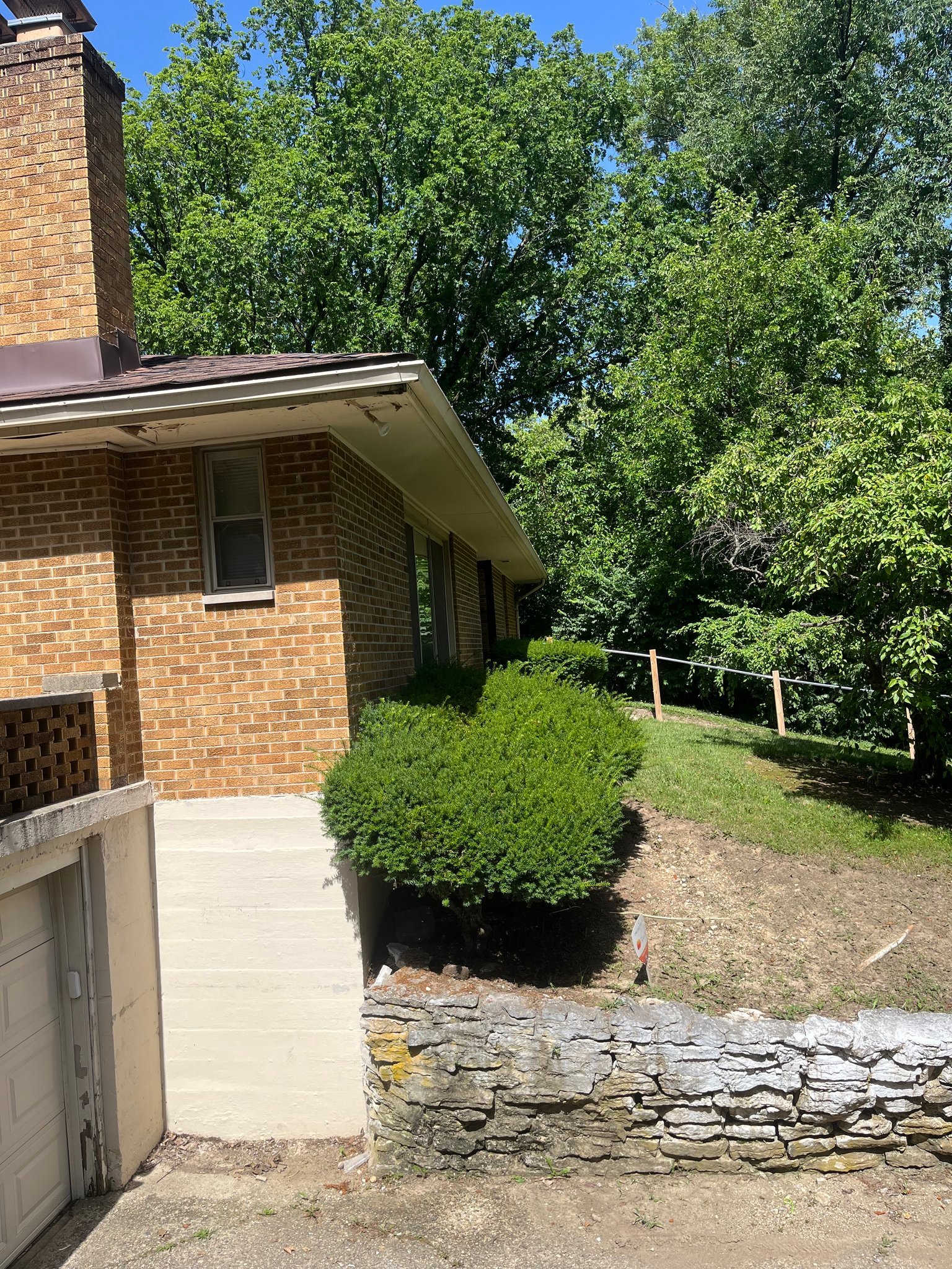 215 Marlay Rd – photo 2