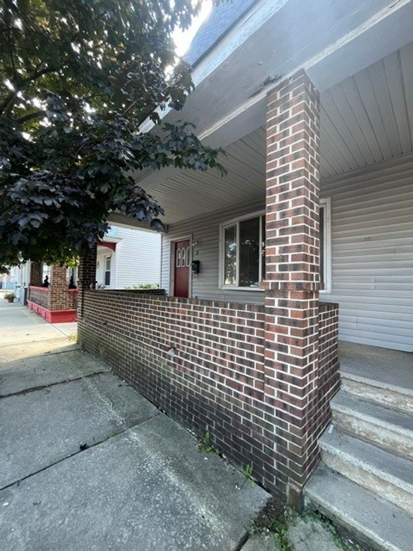 7 W Ludlow St unit 7 W Ludlow St Apt 1 – photo 2