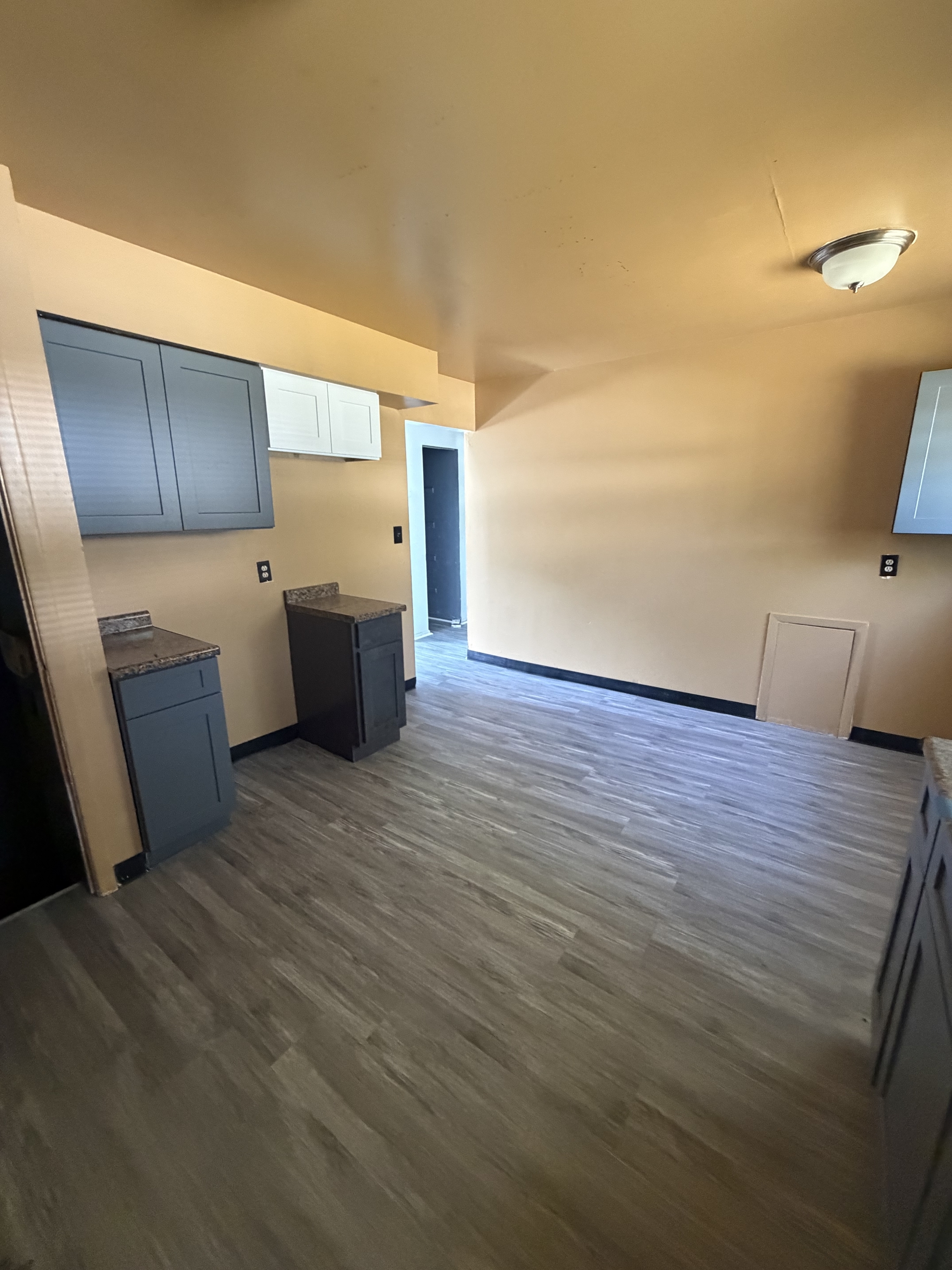3337 E 130th St – photo 4