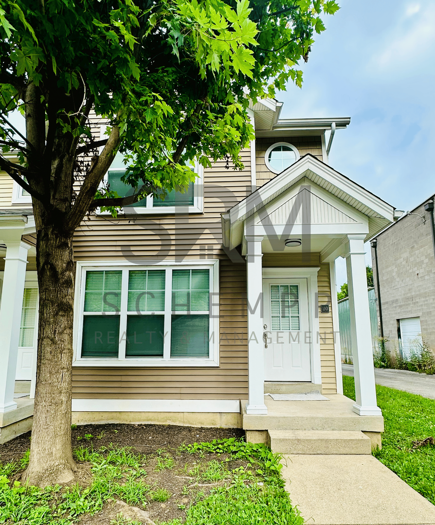 102 Weist Pl unit 110 – photo 1