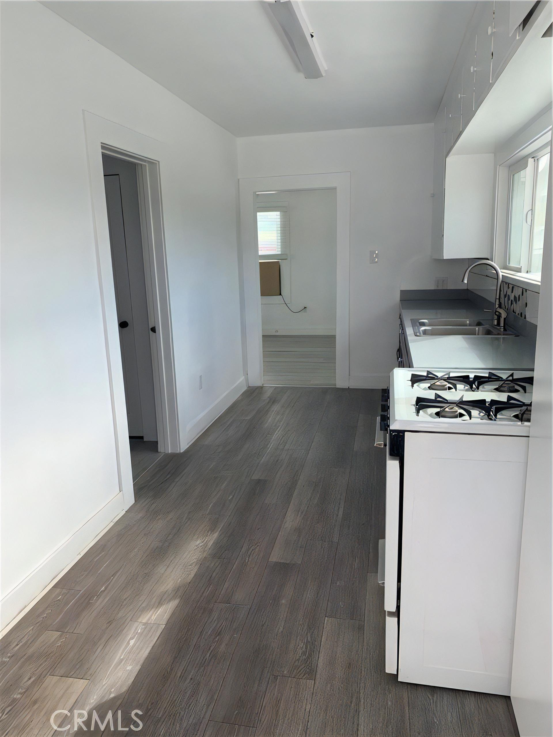 315 W Colton Ave unit 1/2 – photo 2