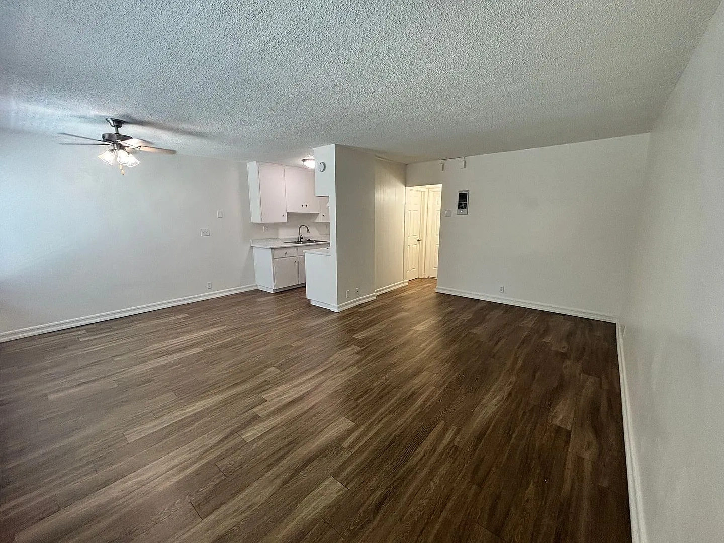 University Terrace Apartments – photo 3