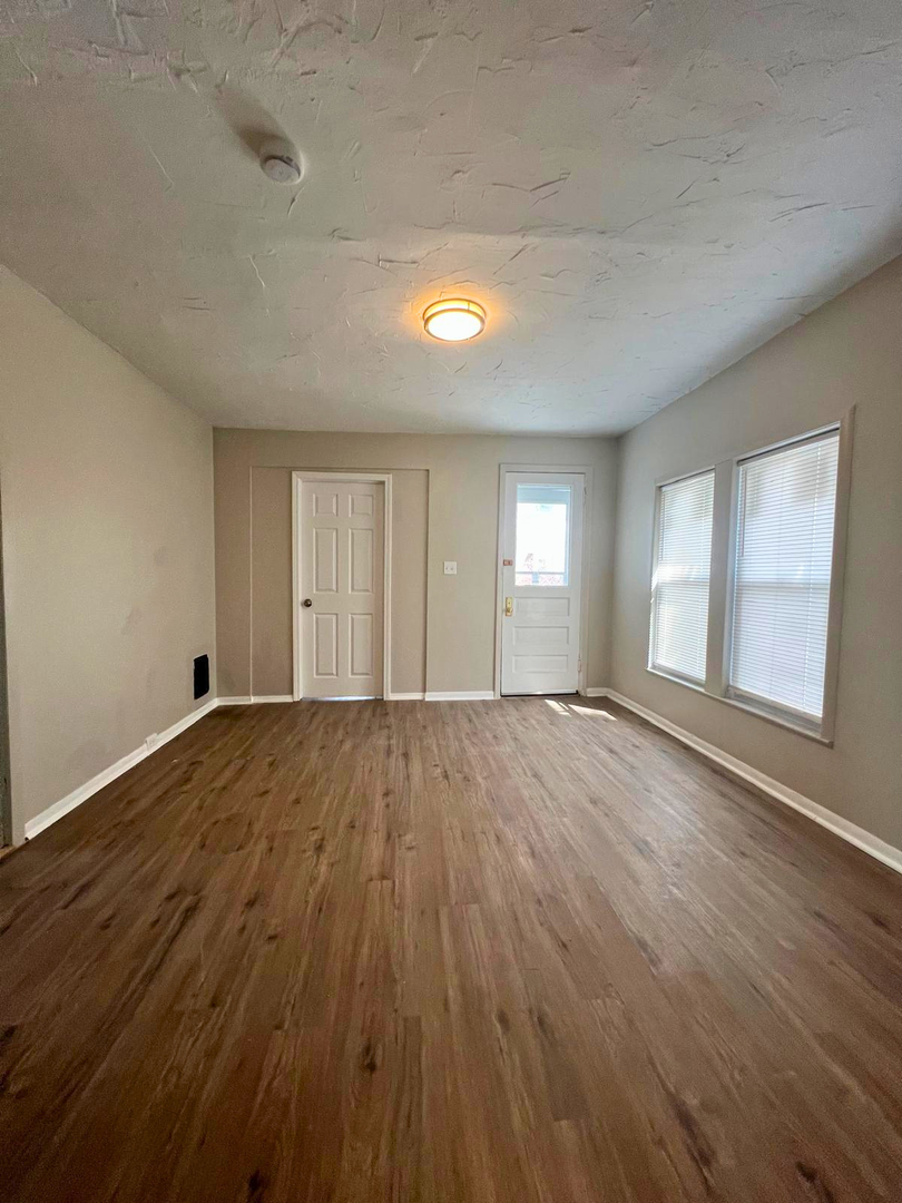 836 E 156th St unit UP – photo 5