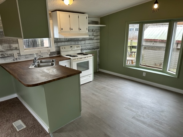 2 W 11th St unit 2 – photo 1