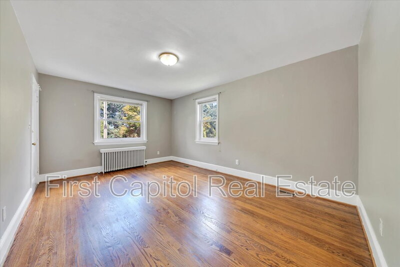 1228 Wasena Ave SW unit A – photo 4
