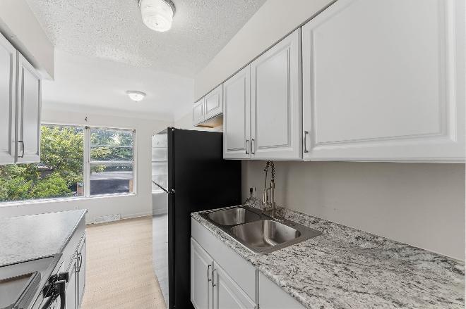 2762 Noble Rd – photo 5
