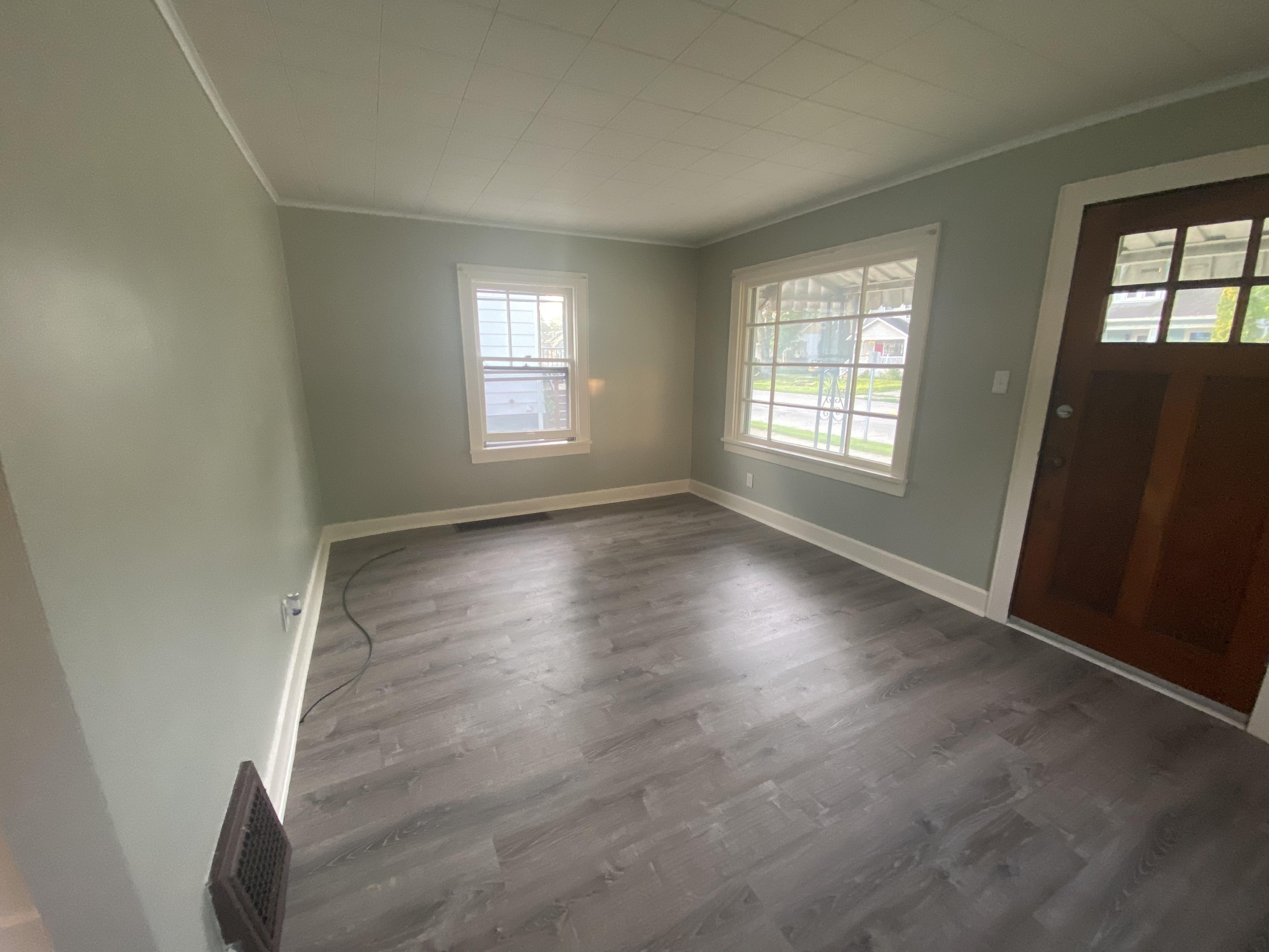 359 E Ohio Ave – photo 5