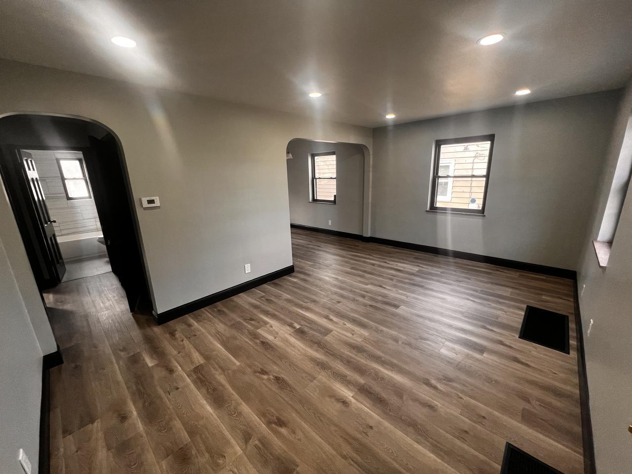 3077 Worthington Ave – photo 1